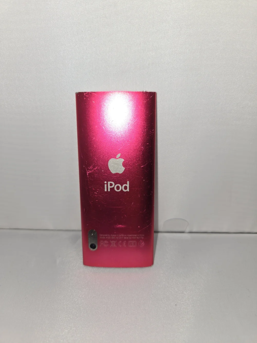 Apple iPod nano (Pink) with IHOME Portable Clock Radio Dock